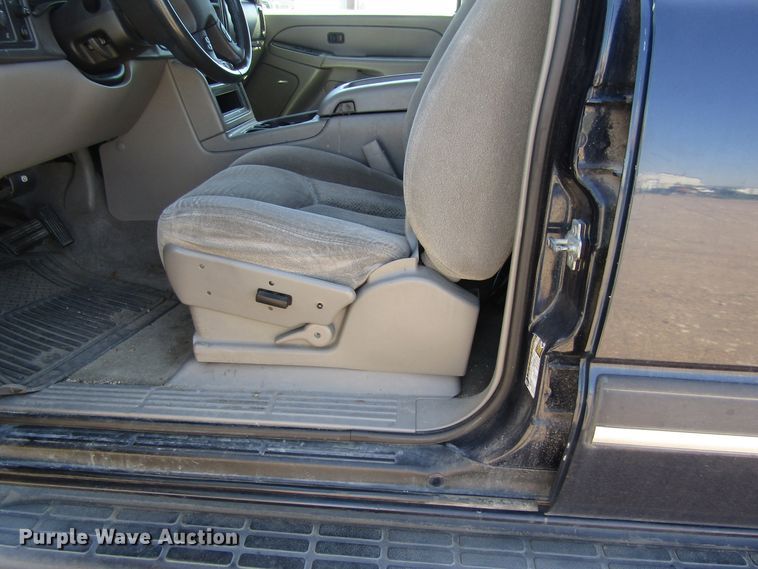 image for item DB4955 2005 Chevrolet Tahoe SUV