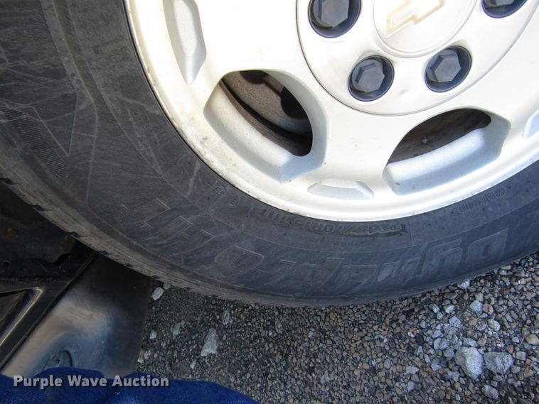 image for item DB4955 2005 Chevrolet Tahoe SUV