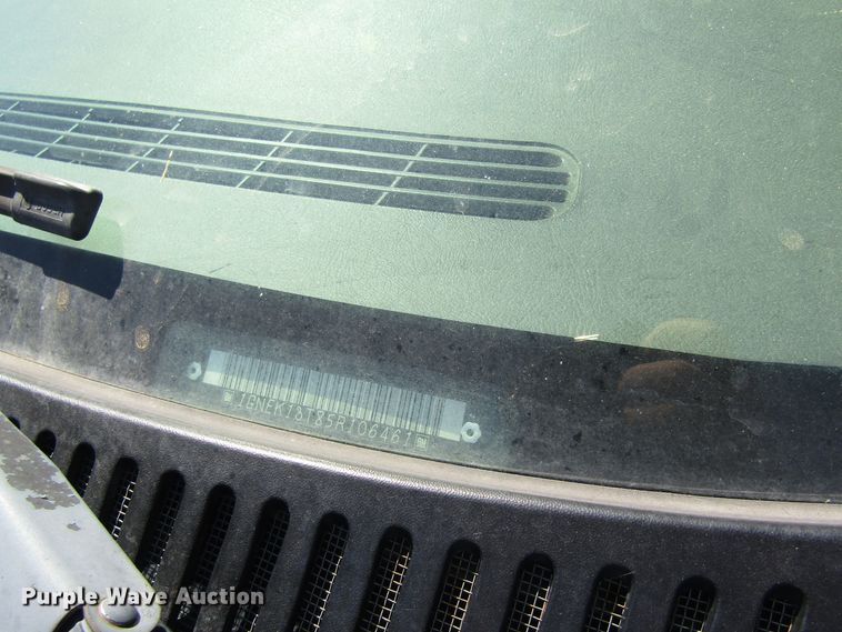 image for item DB4955 2005 Chevrolet Tahoe SUV