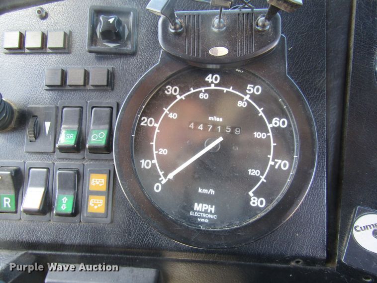 image for item DB4966 1998 Van Hool T940 coach bus