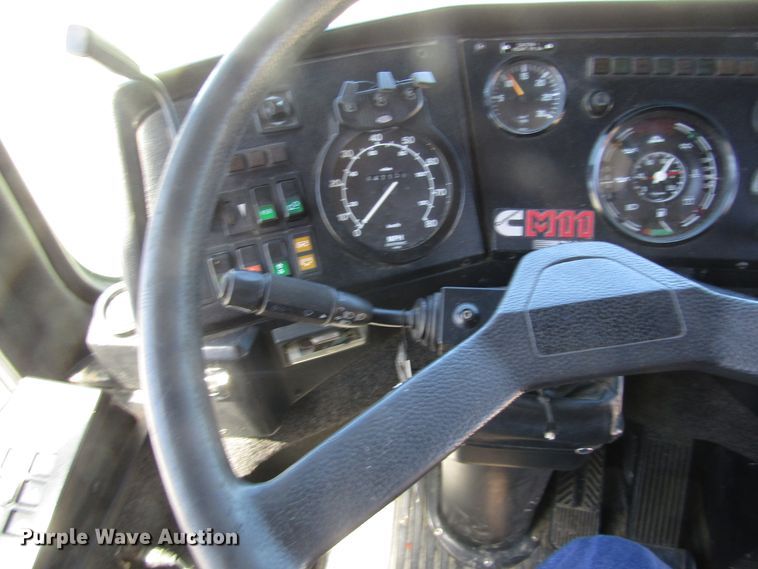 image for item DB4966 1998 Van Hool T940 coach bus