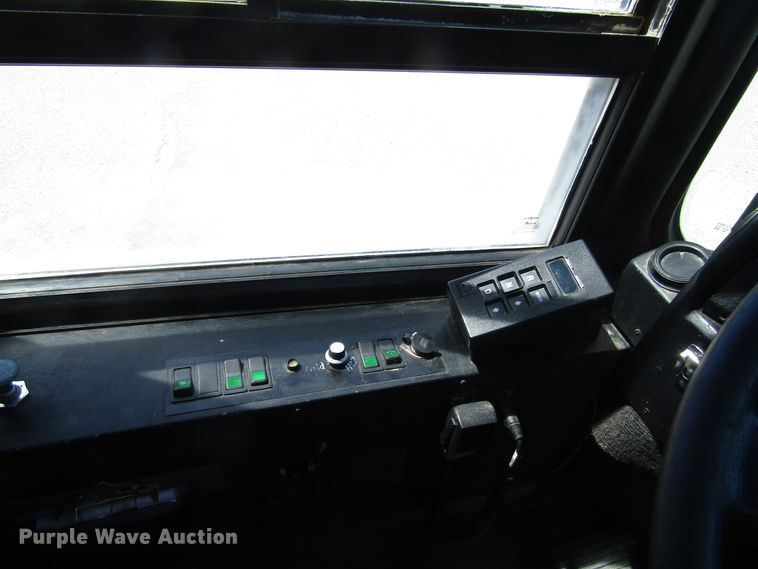 image for item DB4966 1998 Van Hool T940 coach bus
