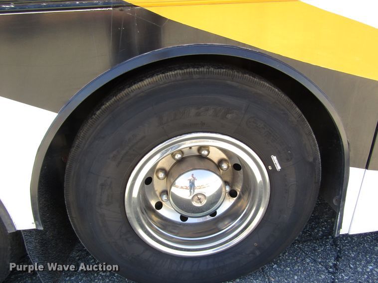 image for item DB4966 1998 Van Hool T940 coach bus