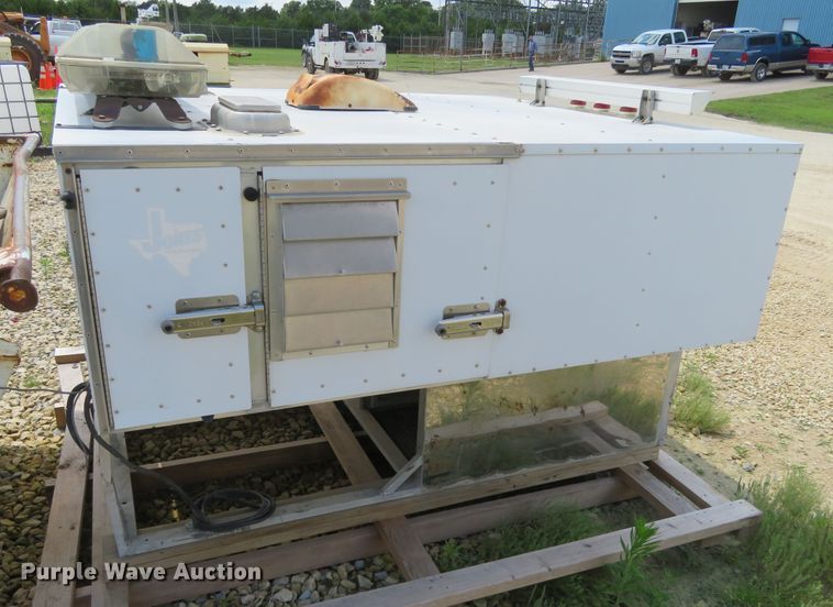 image for item DD7095 Aluminum animal control box
