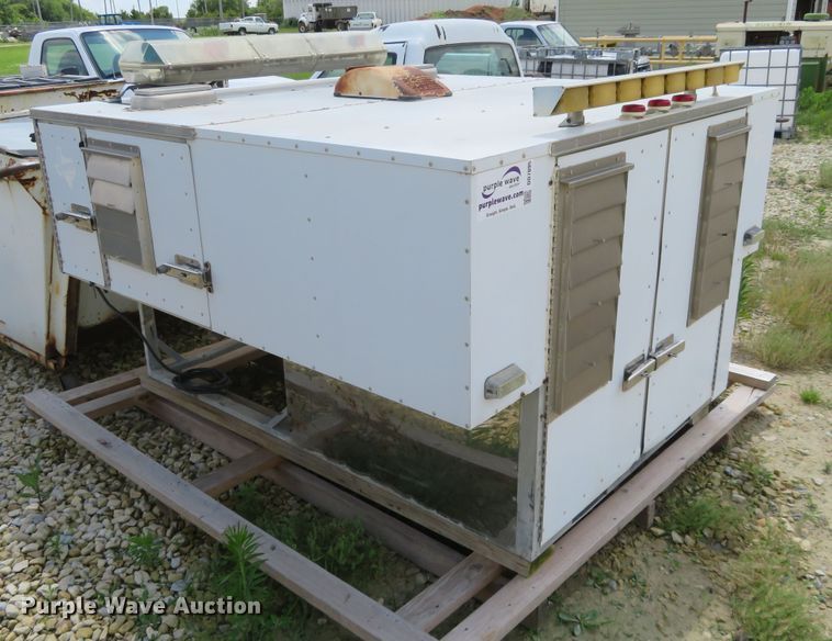 image for item DD7095 Aluminum animal control box