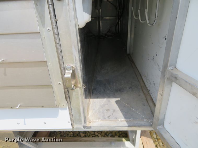 image for item DD7095 Aluminum animal control box