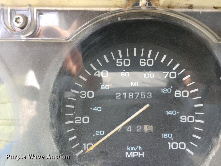 image for item DD7098 1991 Dodge D150 pickup truck