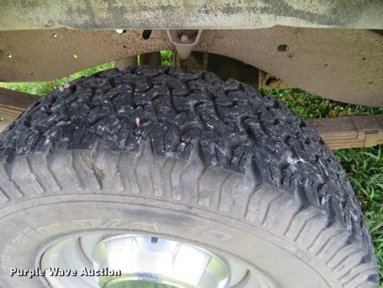 image for item DD7099 1992 Dodge D150 pickup truck