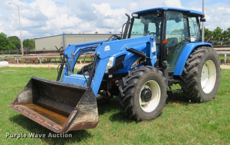 image for item DD7100 2007 New Holland TL100A tractor