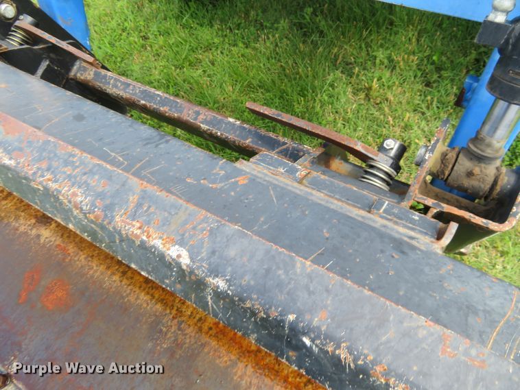 image for item DD7100 2007 New Holland TL100A tractor