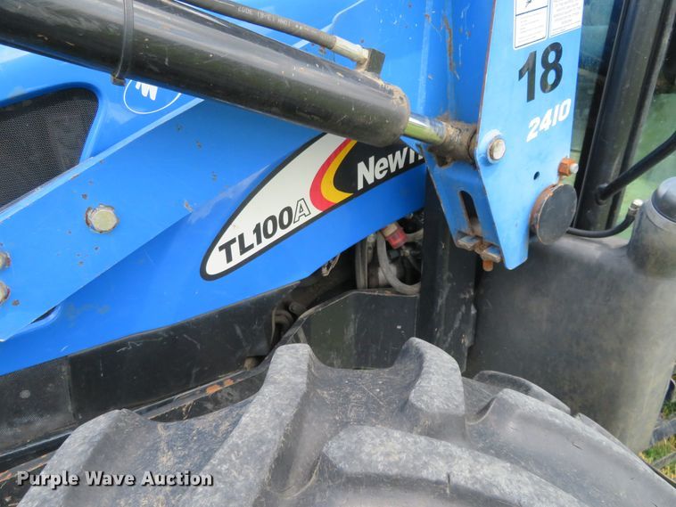 image for item DD7100 2007 New Holland TL100A tractor