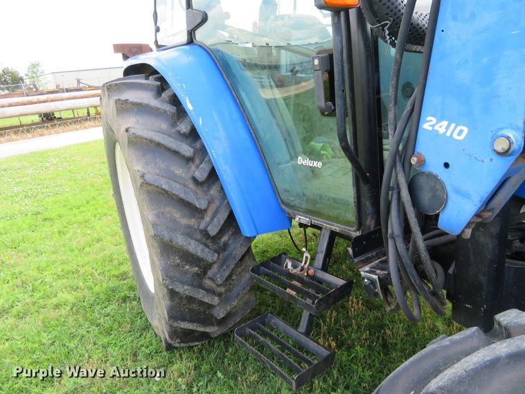 image for item DD7100 2007 New Holland TL100A tractor