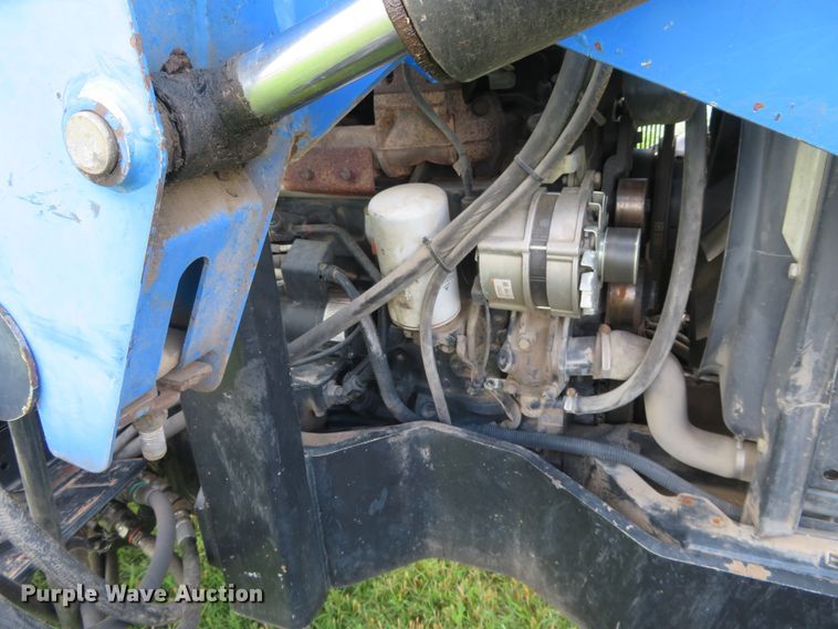 image for item DD7100 2007 New Holland TL100A tractor