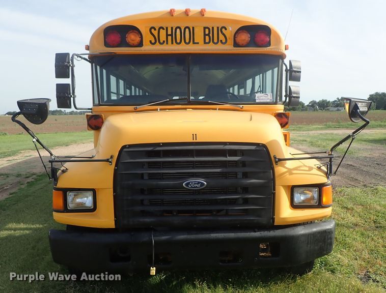 image for item DE5422 1998 Ford B800 Blue Bird school bus