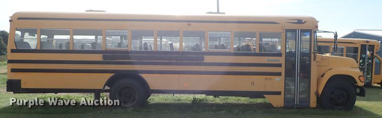 image for item DE5422 1998 Ford B800 Blue Bird school bus