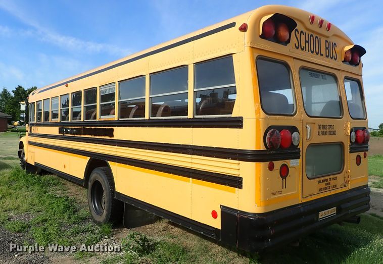 image for item DE5422 1998 Ford B800 Blue Bird school bus
