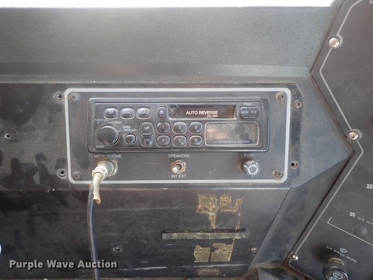 image for item DE5422 1998 Ford B800 Blue Bird school bus