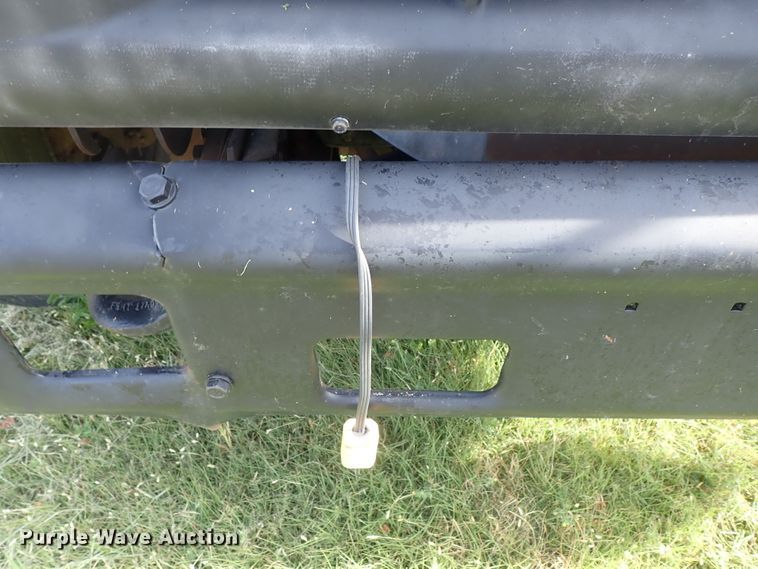 image for item DE5422 1998 Ford B800 Blue Bird school bus