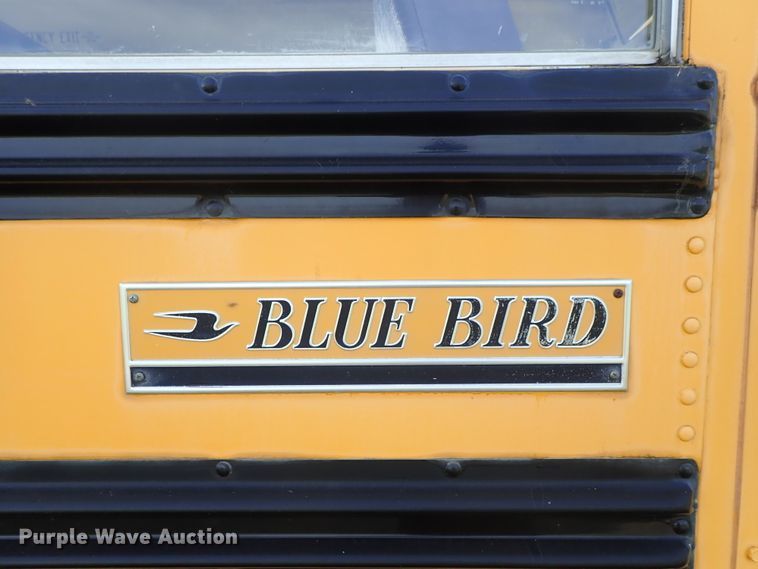 image for item DE5422 1998 Ford B800 Blue Bird school bus