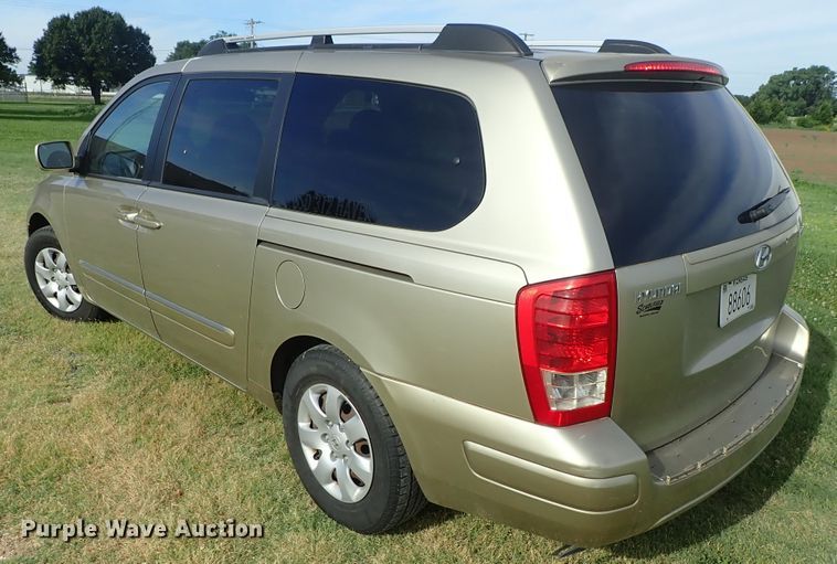 image for item DE5423 2007 Hyundai Entourage van