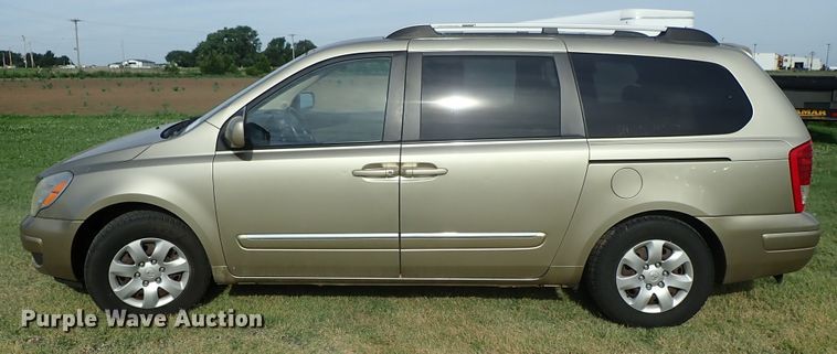 image for item DE5423 2007 Hyundai Entourage van