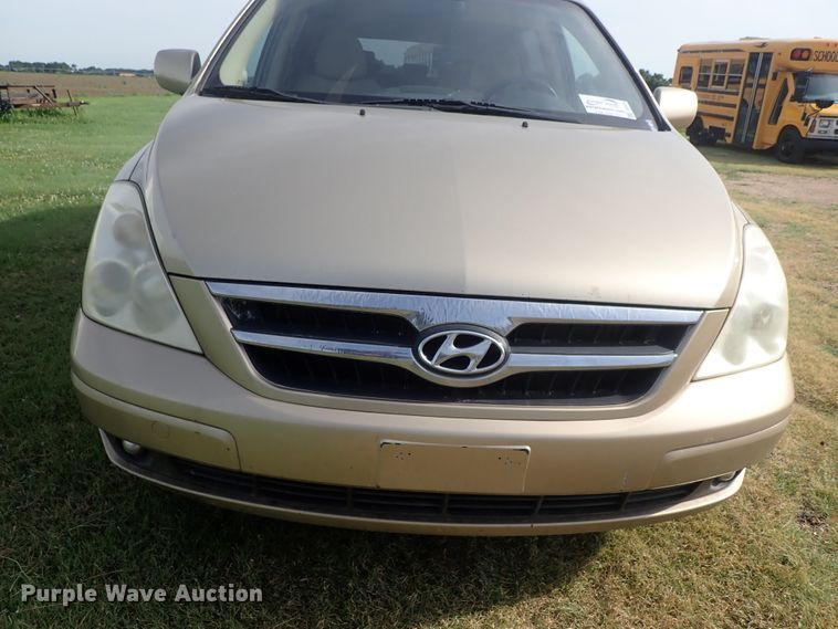 image for item DE5423 2007 Hyundai Entourage van