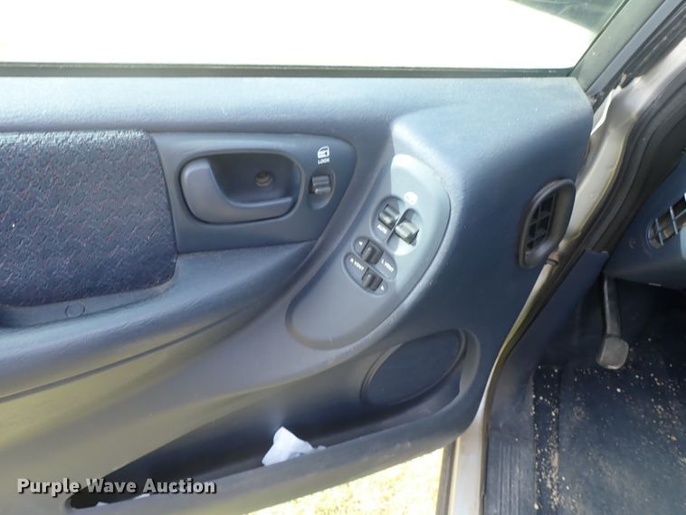 image for item DE5424 2001 Dodge Grand Caravan van