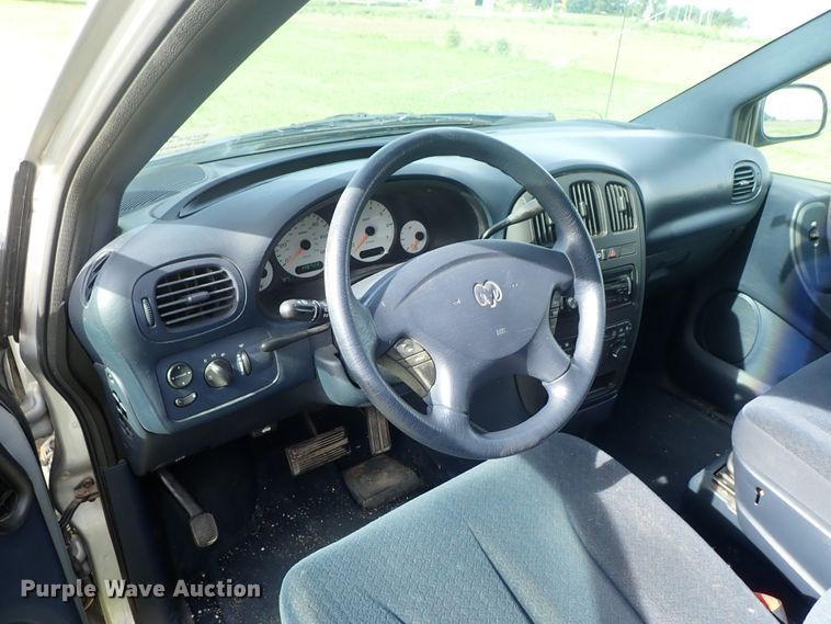 image for item DE5424 2001 Dodge Grand Caravan van