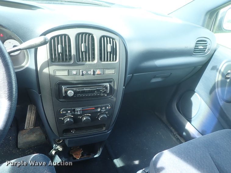 image for item DE5424 2001 Dodge Grand Caravan van