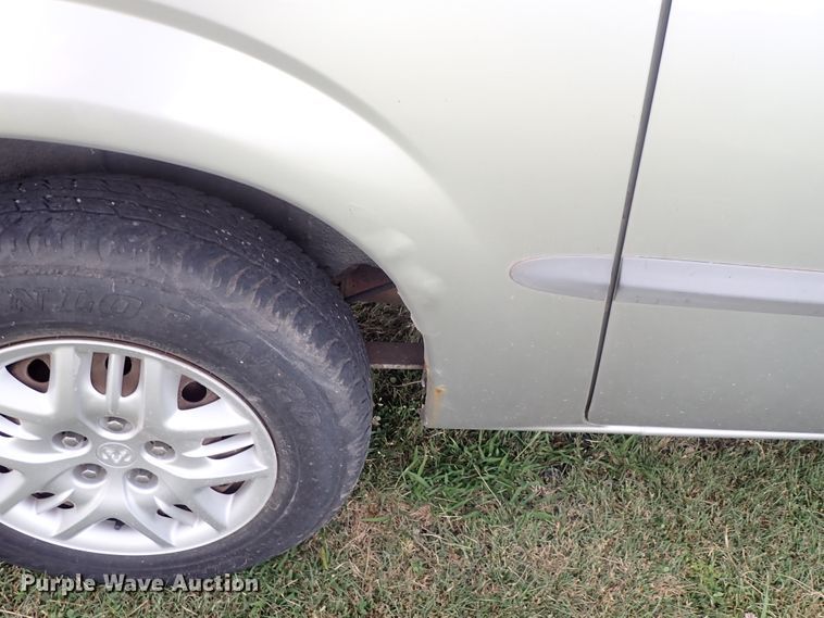 image for item DE5424 2001 Dodge Grand Caravan van
