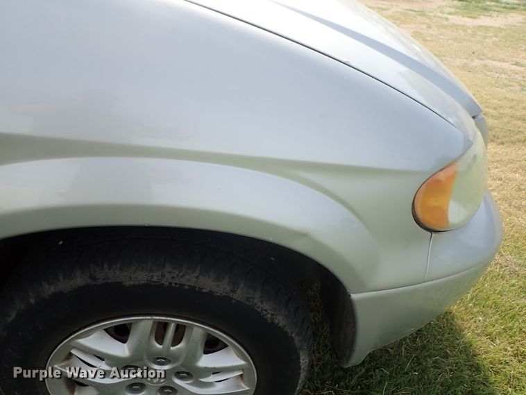 image for item DE5424 2001 Dodge Grand Caravan van