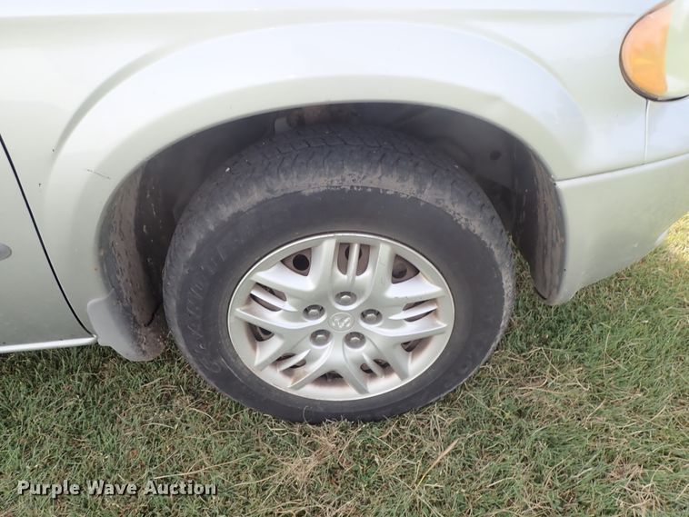 image for item DE5424 2001 Dodge Grand Caravan van