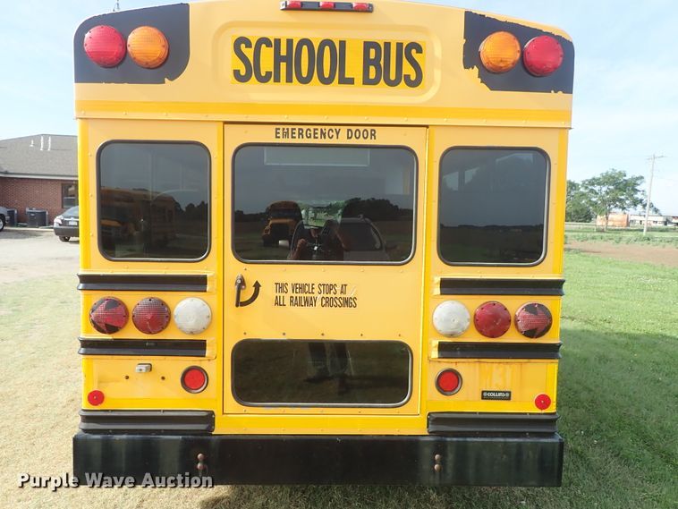 image for item DE5427 2006 Ford E350 Super Duty Collins school bus