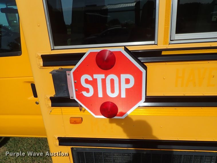 image for item DE5427 2006 Ford E350 Super Duty Collins school bus