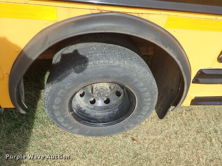 image for item DE5427 2006 Ford E350 Super Duty Collins school bus