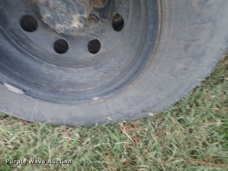 image for item DE5427 2006 Ford E350 Super Duty Collins school bus