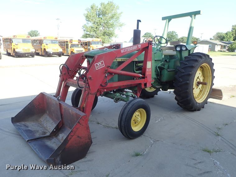 image for item DE5455 John Deere 2520 tractor