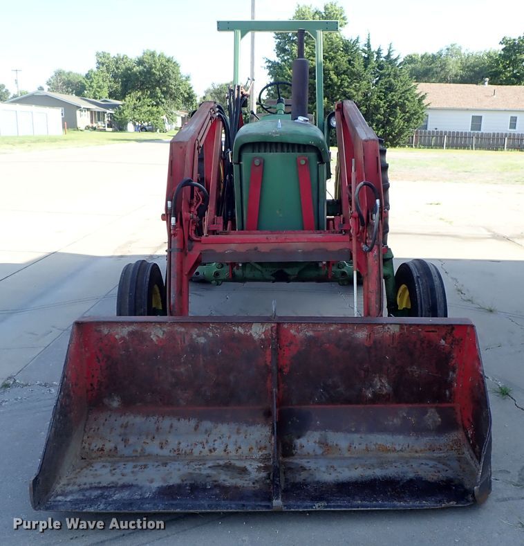 image for item DE5455 John Deere 2520 tractor