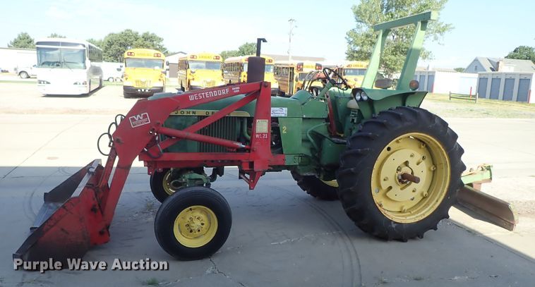 image for item DE5455 John Deere 2520 tractor