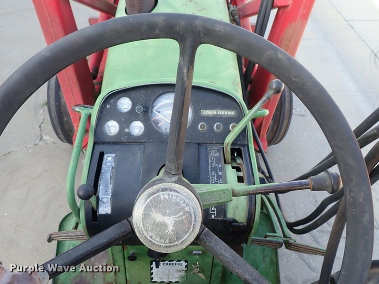 image for item DE5455 John Deere 2520 tractor