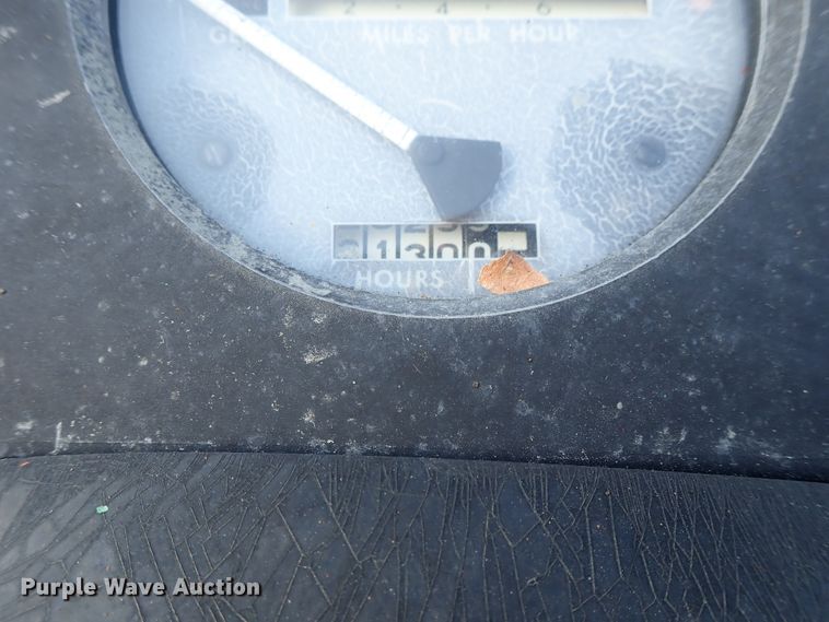 image for item DE5455 John Deere 2520 tractor