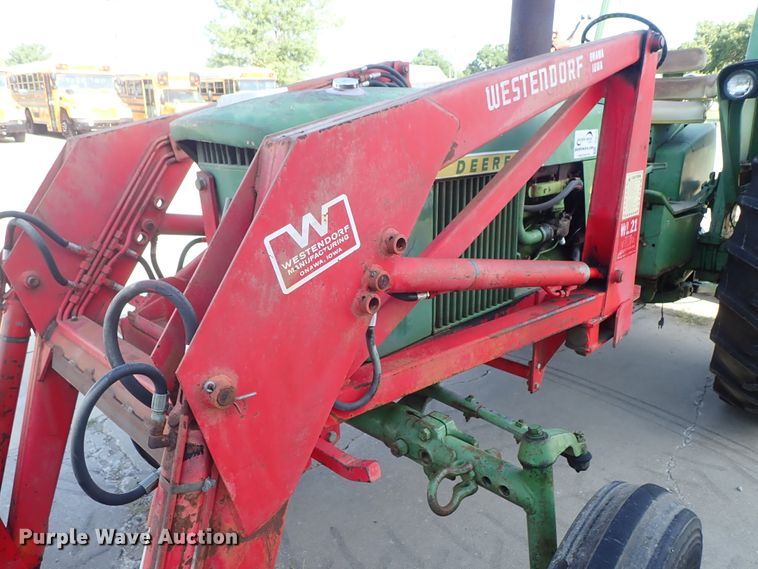 image for item DE5455 John Deere 2520 tractor