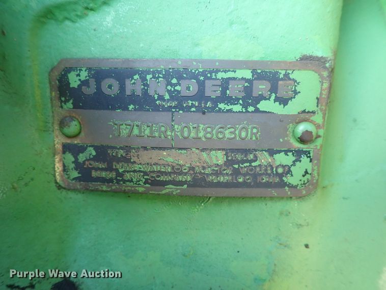 image for item DE5455 John Deere 2520 tractor