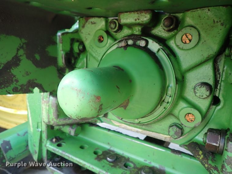 image for item DE5455 John Deere 2520 tractor