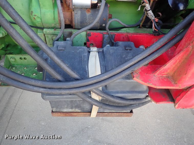 image for item DE5455 John Deere 2520 tractor