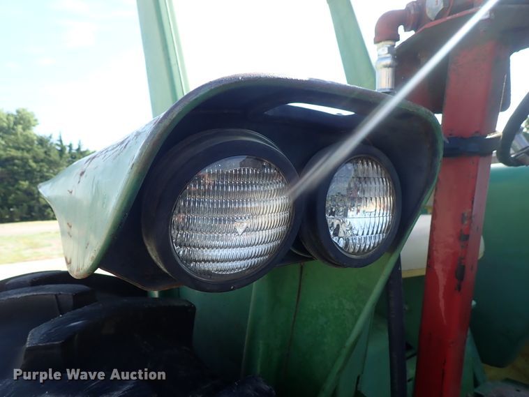 image for item DE5455 John Deere 2520 tractor