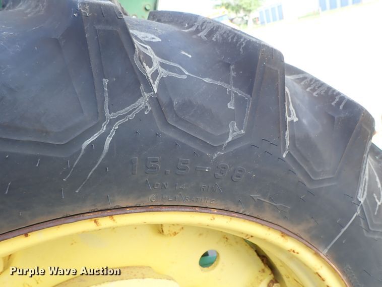 image for item DE5455 John Deere 2520 tractor