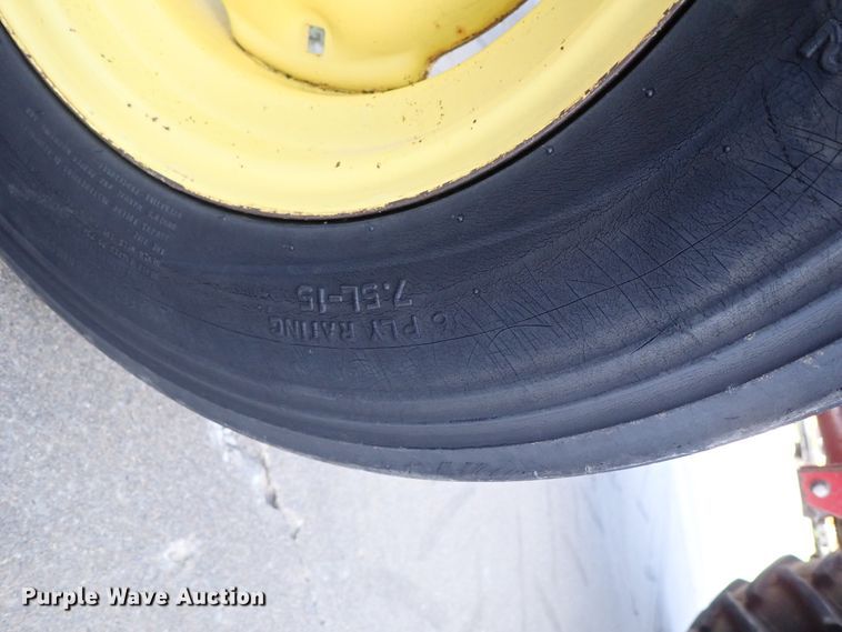 image for item DE5455 John Deere 2520 tractor