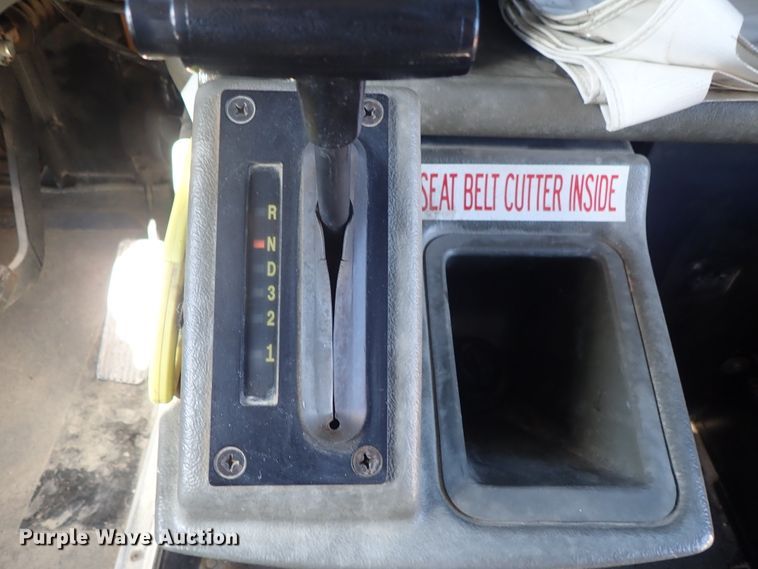 image for item DE5456 1999 Freightliner FS65 Thomas school bus