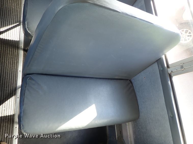 image for item DE5456 1999 Freightliner FS65 Thomas school bus